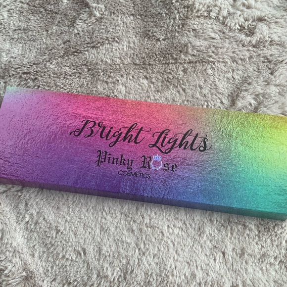 2 for $30 - Pinky Rose Cosmetics - Bright Lights - BNIB Eyeshadow Palette - Picture 2 of 3